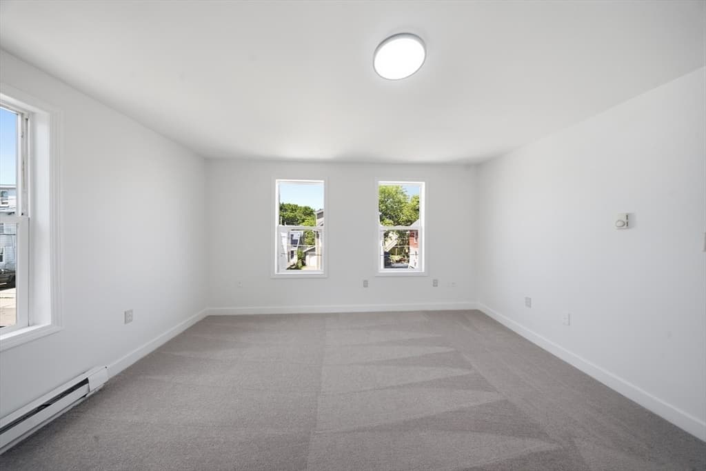 13 Hilton St, Framingham MA 01702 photo 9