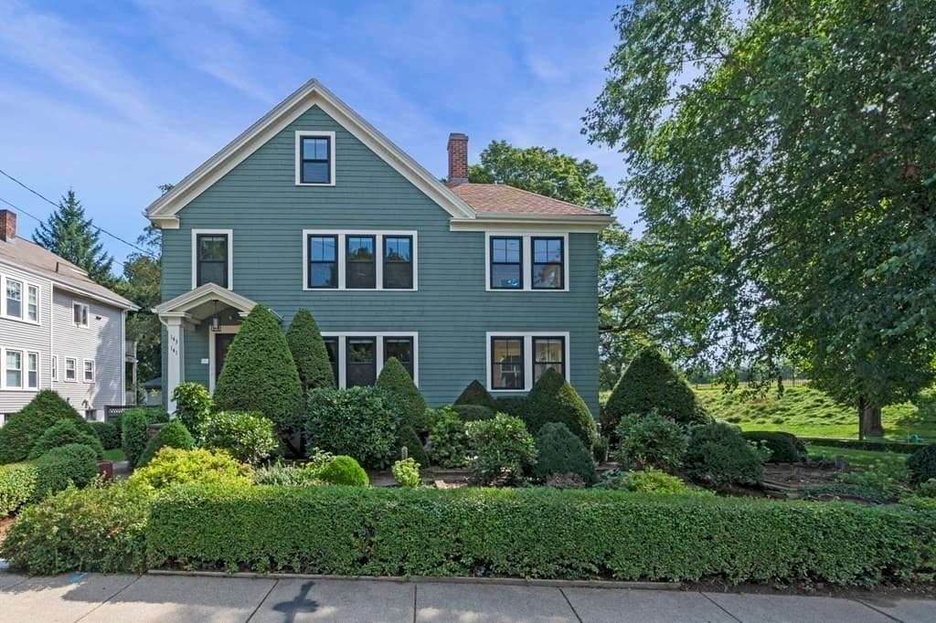 141 Oakley Road # 141, Belmont MA 02478