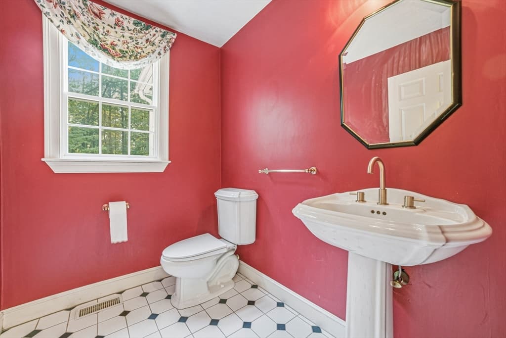 85 Cedarwood Rd, Boxborough MA 01719 photo 35