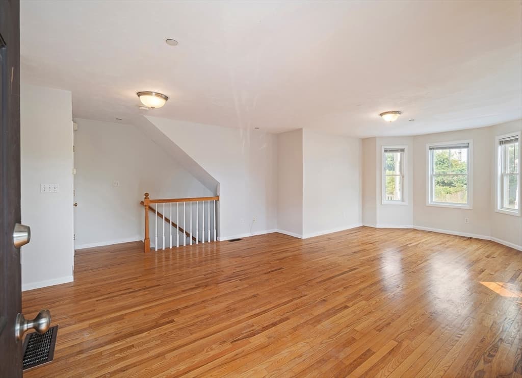 Condominium at 17 Business Ter # 17, Boston MA 02136, Boston, photo 7 of 30