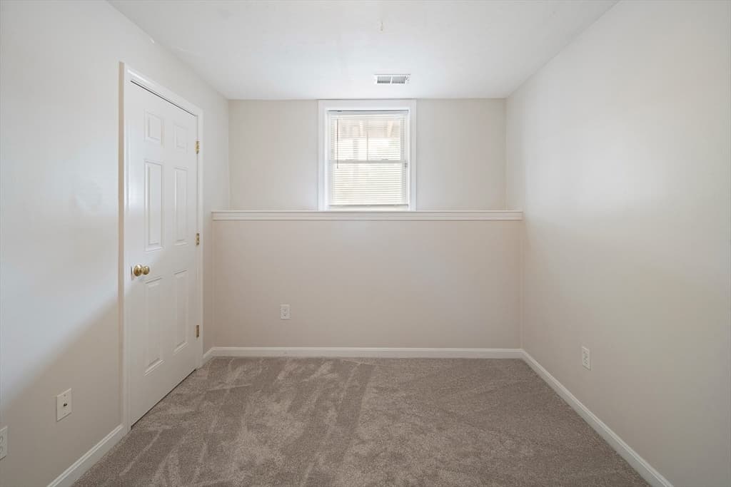 Condominium at 17 Business Ter # 17, Boston MA 02136, Boston, photo 15 of 30