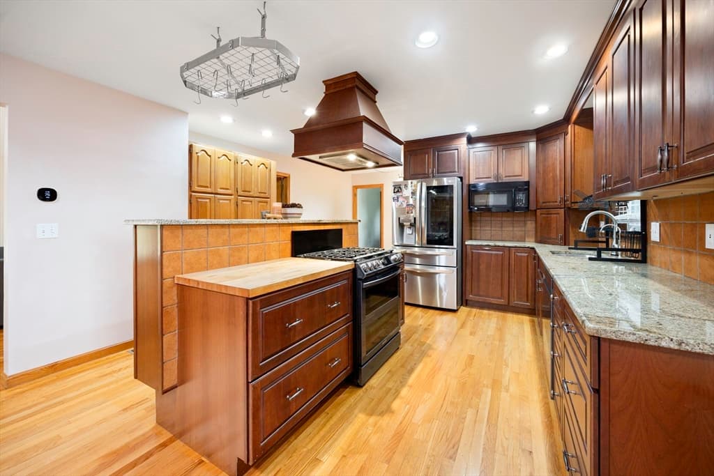 7 Margaret Dr, Wilbraham MA 01095 photo 11