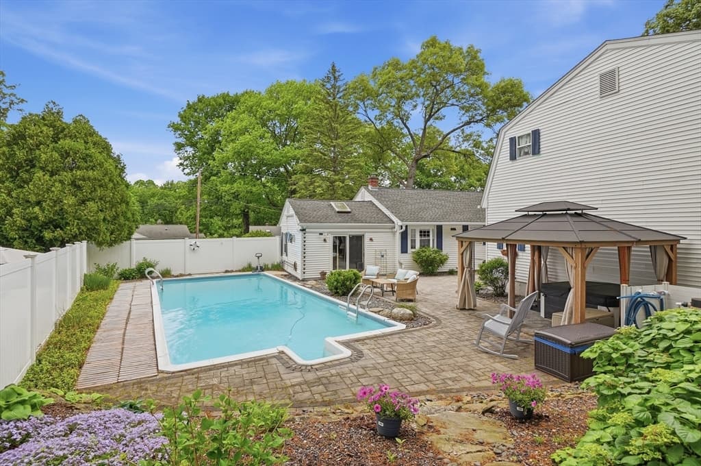 Single Family Residence at 35 Alpine St, Millbury MA 01527, Millbury, photo 31 of 42