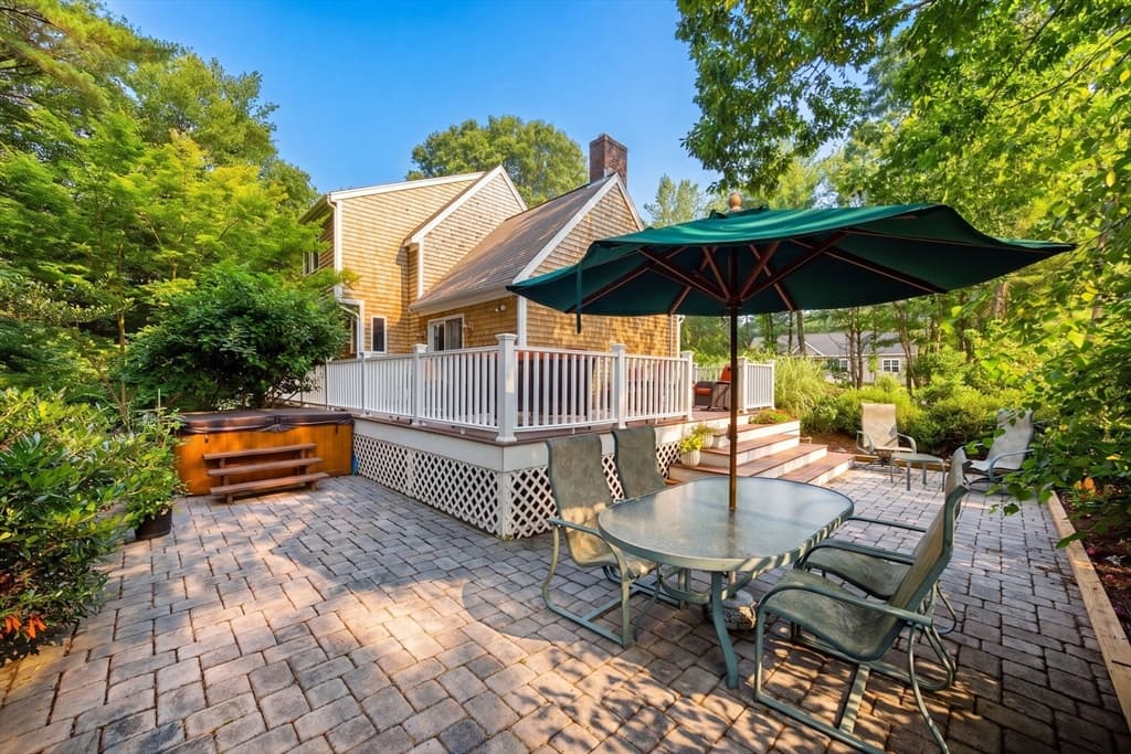 5 Acorn Ln, Mattapoisett MA 02739 photo 4