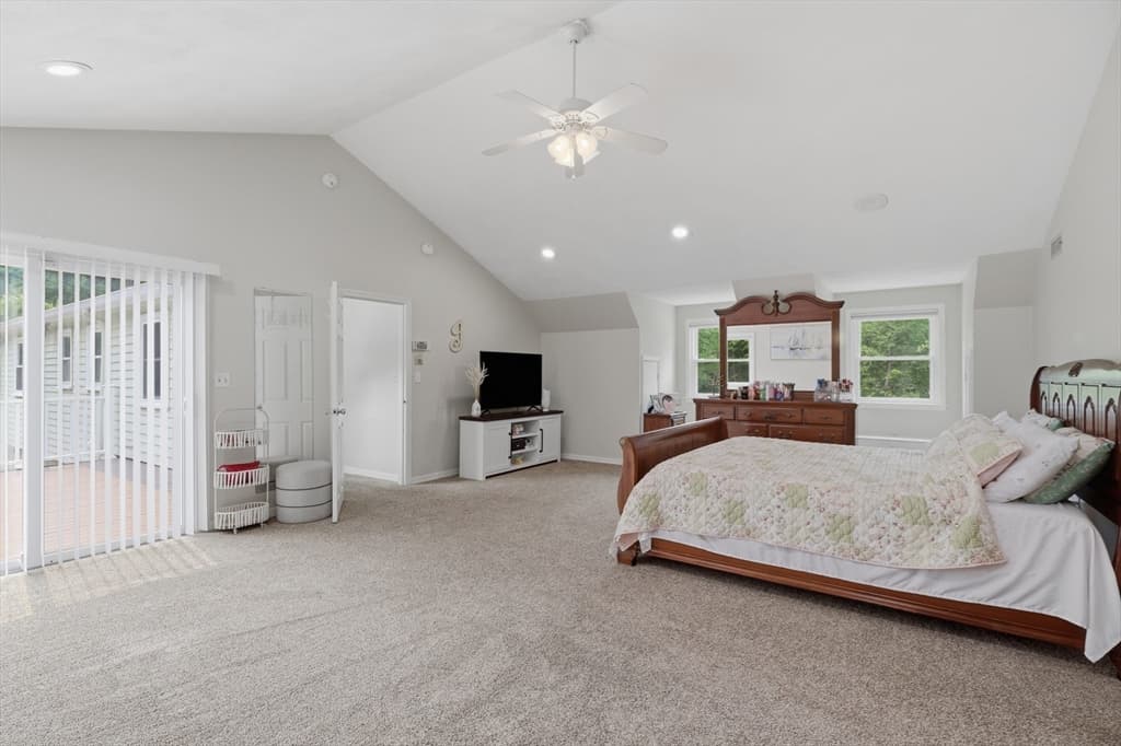 70 Newton Street, Northborough MA 01532 photo 15