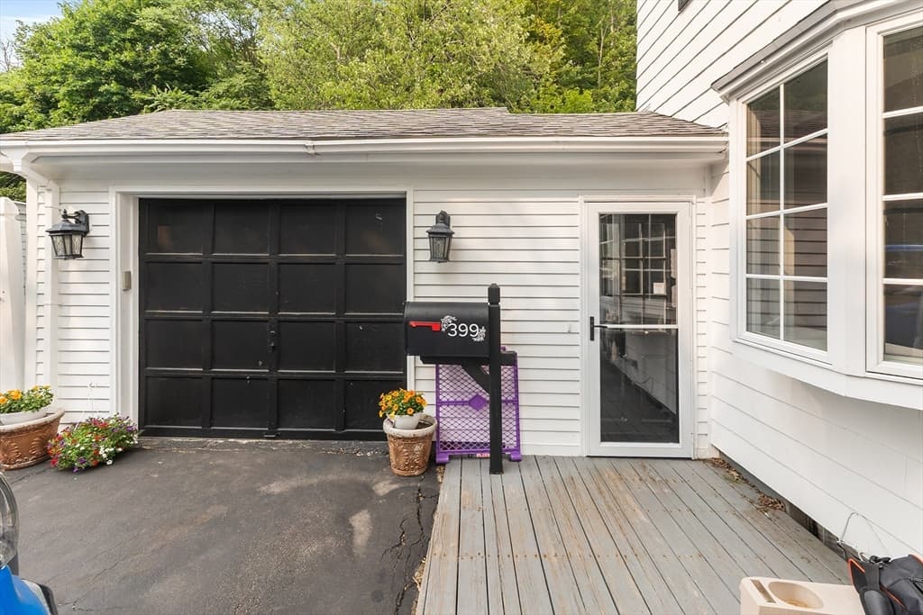 399 Cedar Brook Rd, Lynn MA 01904 photo 2
