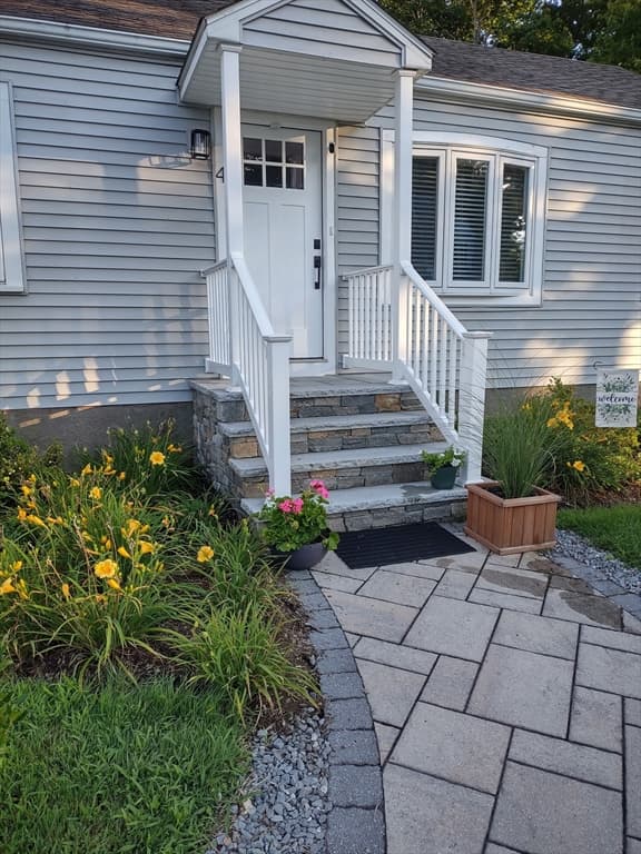 4 Glenwood Ave, Foxboro MA 02035 photo 3