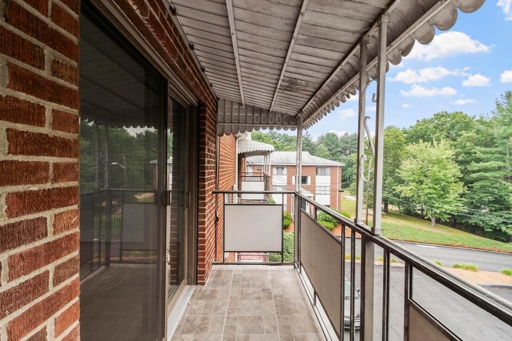 Condominium at 20 Colonial Drive # 10, Andover MA 01810, Andover, photo 6 of 30