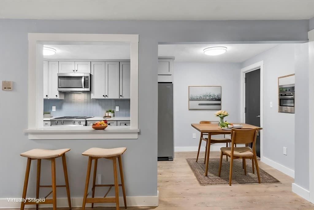 20 Colonial Drive # 10, Andover MA 01810