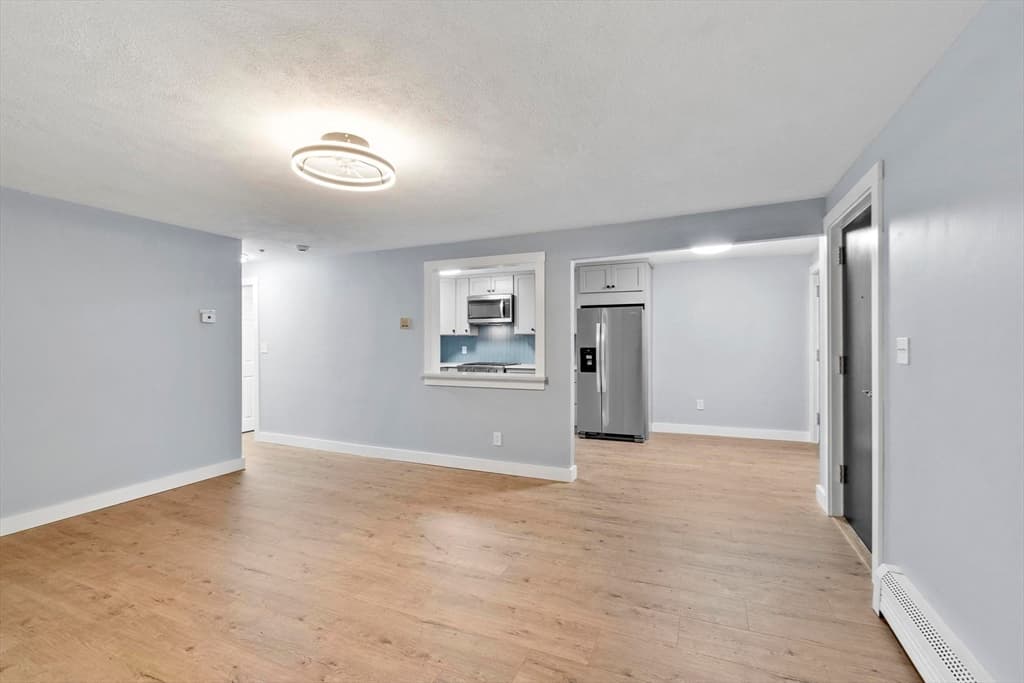 Condominium at 20 Colonial Drive # 10, Andover MA 01810, Andover, photo 14 of 30