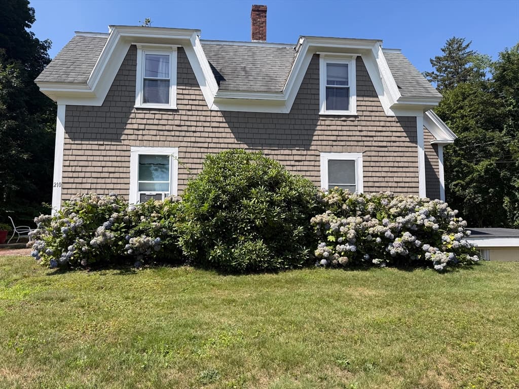 210 Court St, Plymouth MA 02360 photo 2