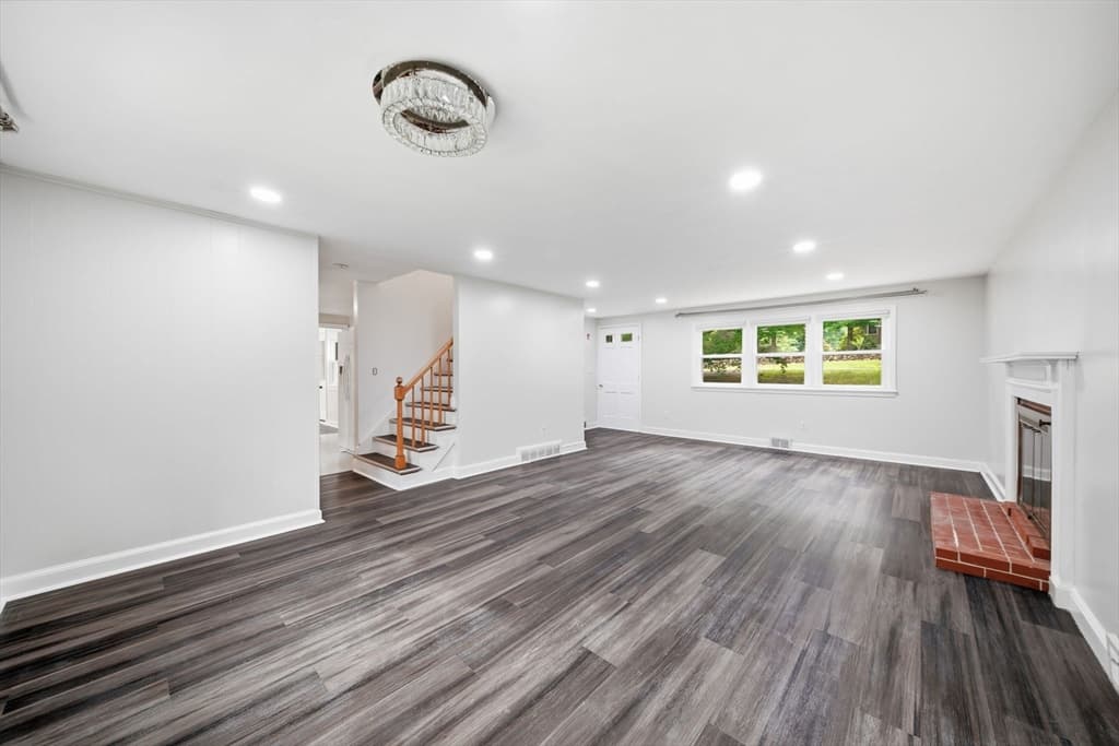 239 W Main St, Westborough MA 01581 photo 9