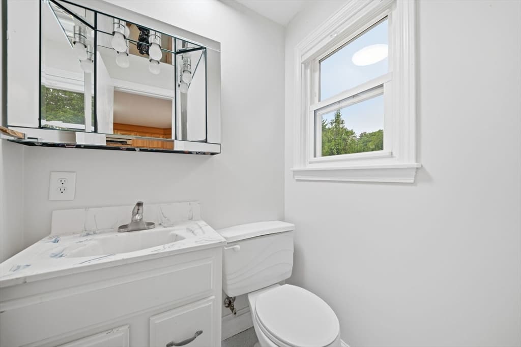 239 W Main St, Westborough MA 01581 photo 14