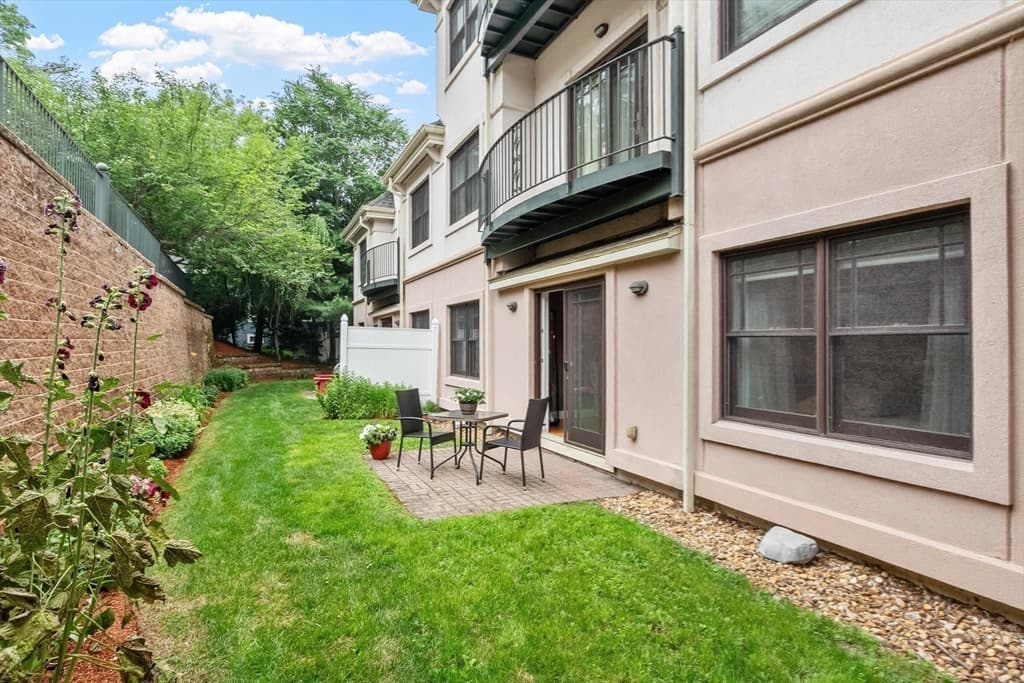 558 E Merrimack St # 34, Lowell MA 01852 photo 17