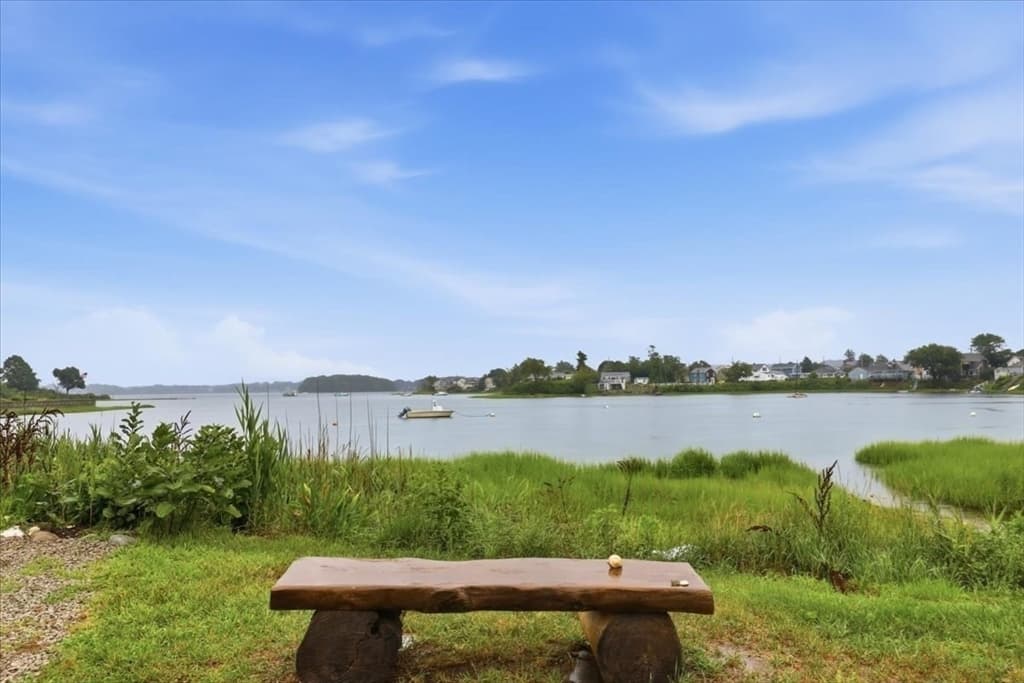 230 Cedar Ave, Portsmouth RI 02871 photo 17