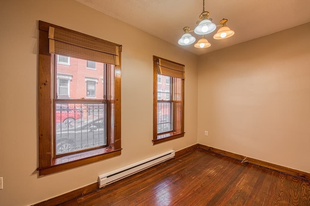 Condominium at 32 Grove # 1, Boston MA 02114, Boston, photo 8 of 15
