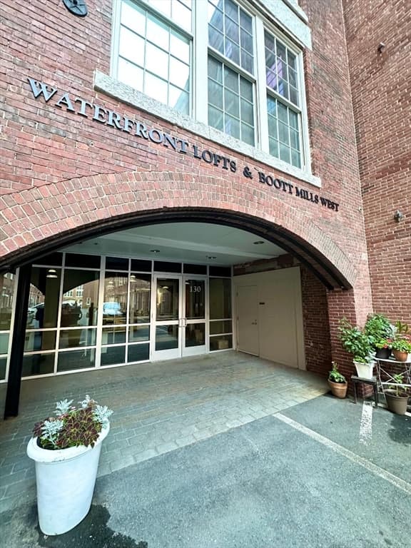 130 John Street # 355, Lowell MA 01852