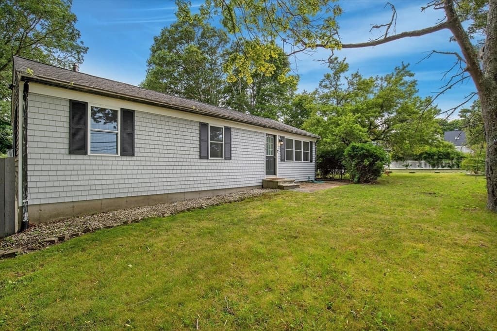 579 E Falmouth Hwy, Falmouth MA 02536 photo 12