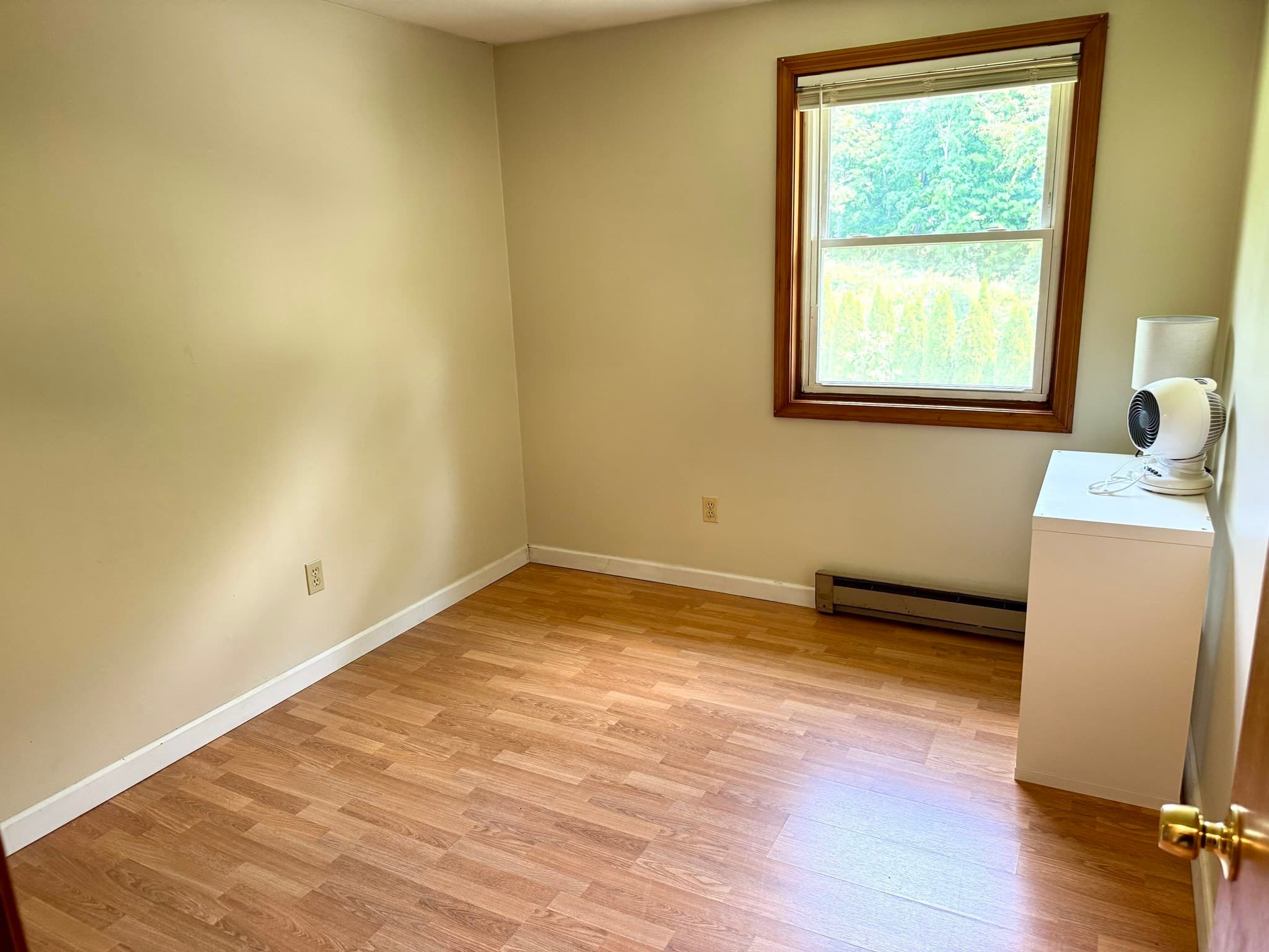 2 Family - 2 Units Up/Down at 559 Pulpit Hill Rd, Amherst MA 01002, Amherst, photo 14 of 35