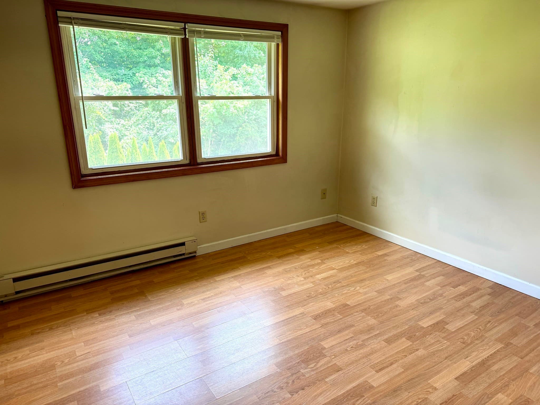 2 Family - 2 Units Up/Down at 559 Pulpit Hill Rd, Amherst MA 01002, Amherst, photo 15 of 35