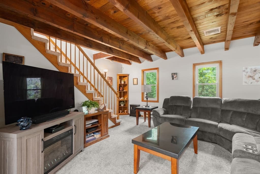 40 Clear Pond Rd, Lakeville MA 02347 photo 6