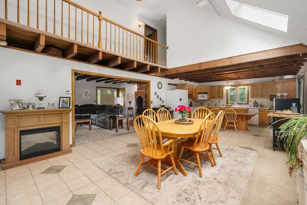40 Clear Pond Rd, Lakeville MA 02347 photo 13