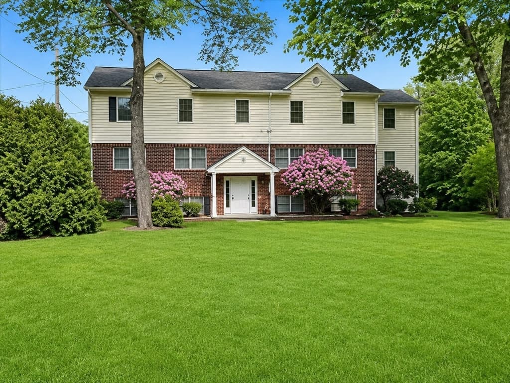 894 East Street # 3, Walpole MA 02081