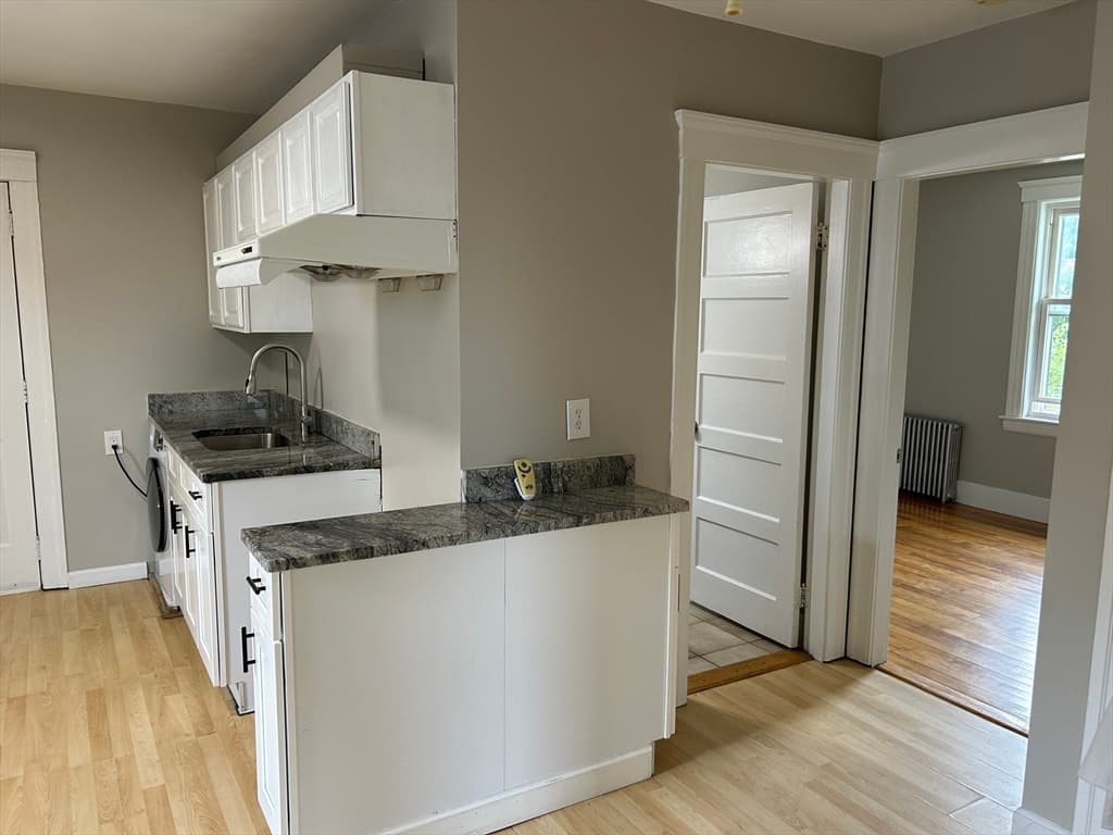 16 Northboro St, Worcester MA 01604 photo 7