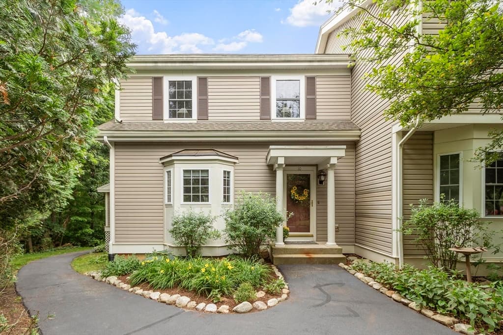99 Main St # 10, Westford MA 01886