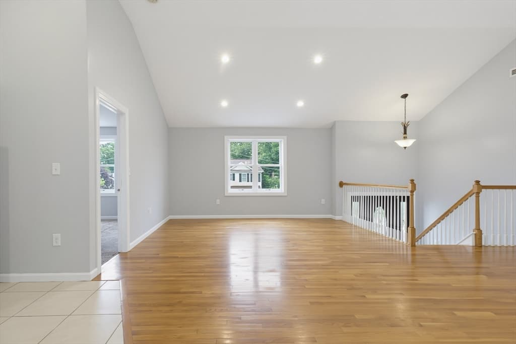 70 Swan Ave, Worcester MA 01602 photo 13
