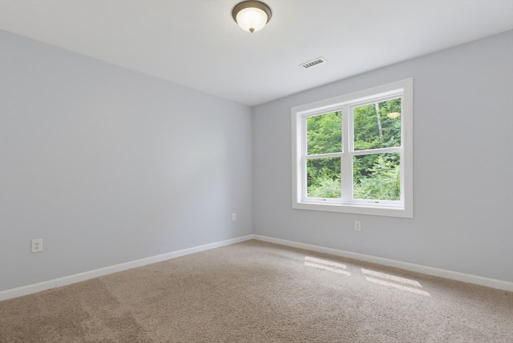 70 Swan Ave, Worcester MA 01602 photo 26
