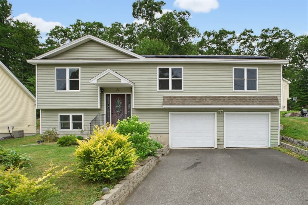 70 Swan Ave, Worcester MA 01602 photo 3