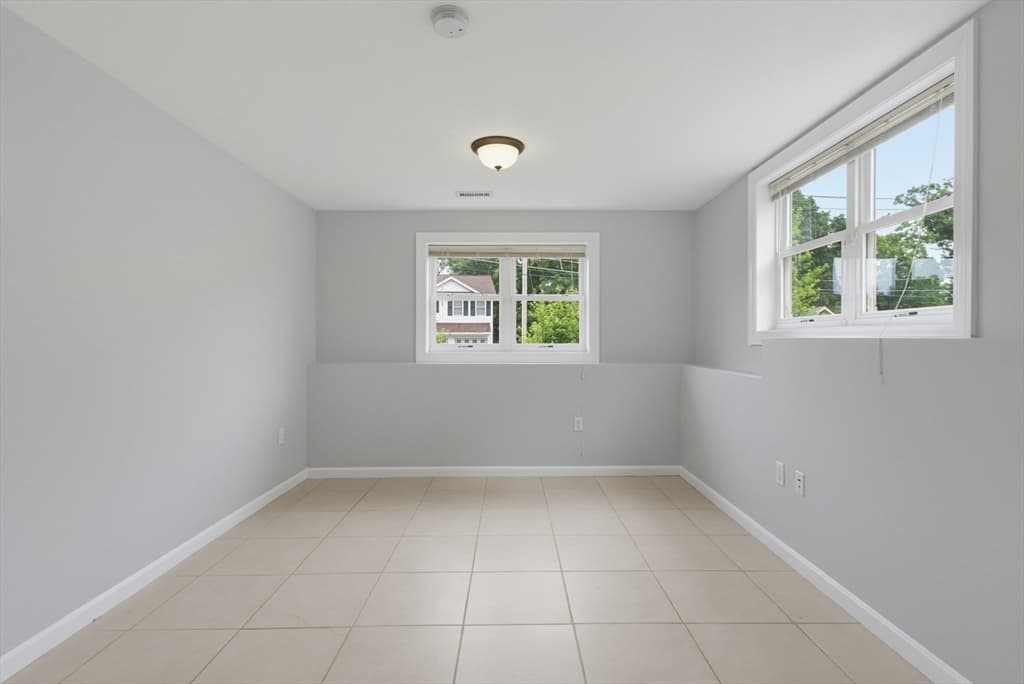 70 Swan Ave, Worcester MA 01602 photo 34