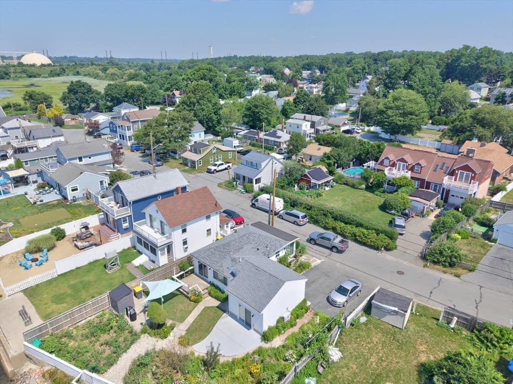 24 Ripley St, Somerset MA 02725 photo 4