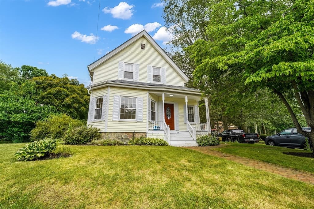 578 Plain St, Brockton MA 02302 photo 3