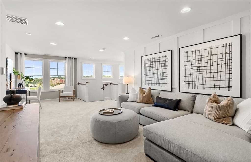 Condominium at 66 East Point Drive # 19, East Providence RI 02916, East Providence, photo 23 of 40