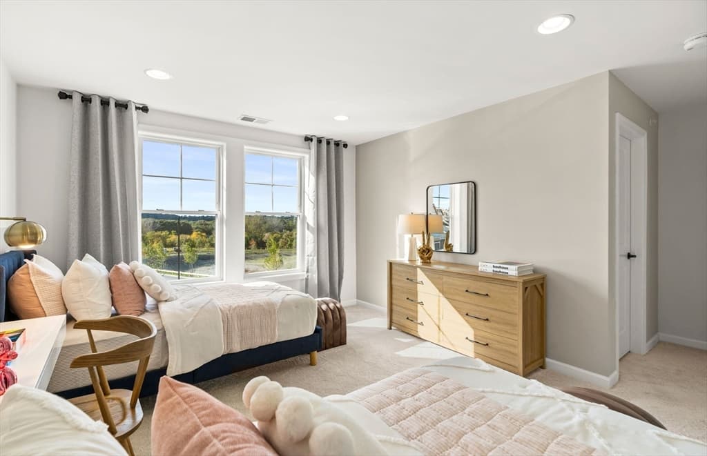 Condominium at 66 East Point Drive # 19, East Providence RI 02916, East Providence, photo 27 of 40
