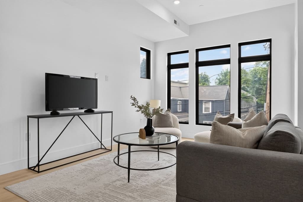 15 Clyde St # D, Somerville MA 02145 photo 7