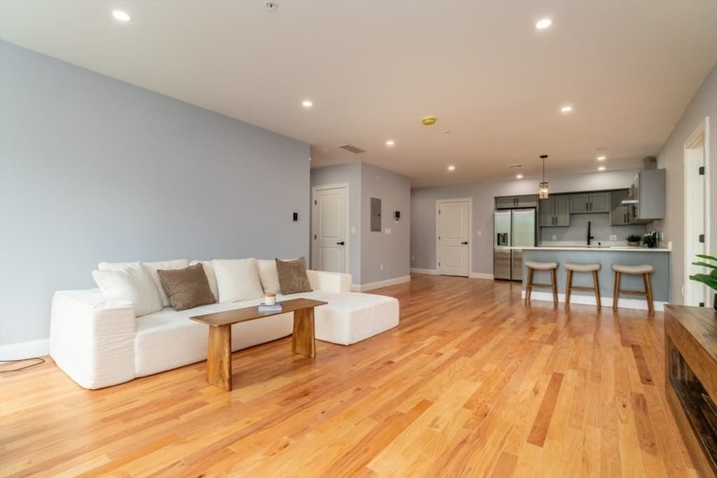 585 Washington Street # 207, Quincy MA 02169 photo 7