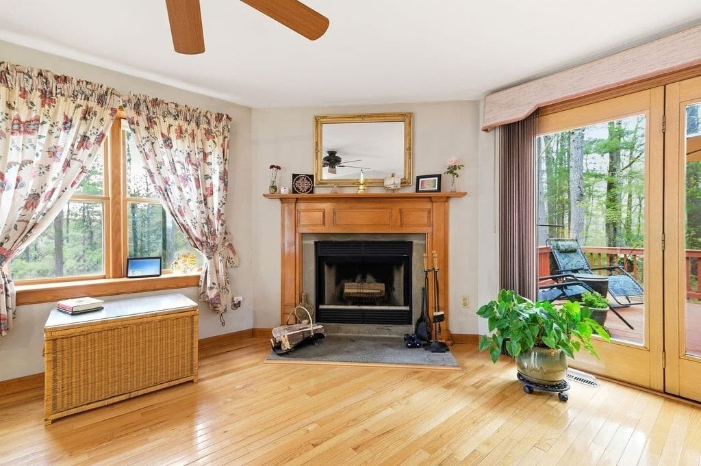 71 Harvey St, Taunton MA 02780 photo 9