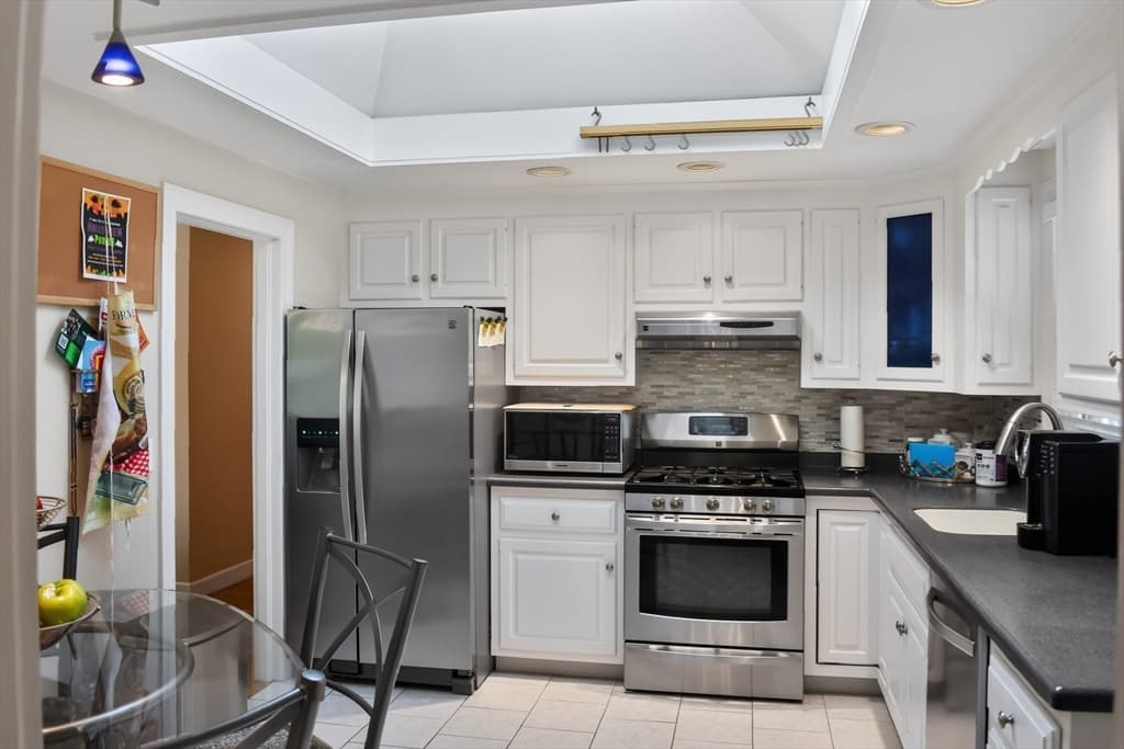 223 Robert Rd, Dedham MA 02026 photo 5