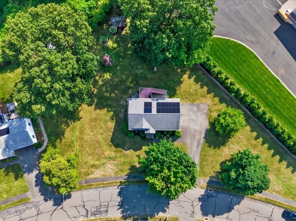 43 Zachary Ln, Agawam MA 01001 photo 4