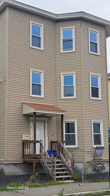7 Preston St, Worcester MA 01610