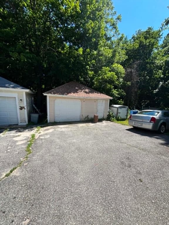 17-19 Coolidge Ave, Southbridge MA 01550 photo 3