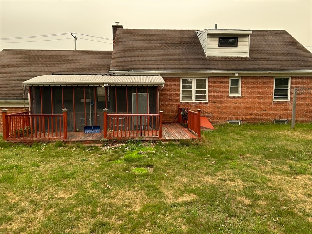 282 Island Pond Road, Springfield MA 01118 photo 8