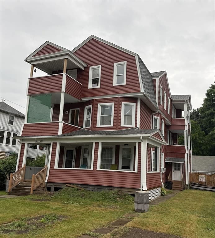 414-416 Hillside Ave, Holyoke MA 01040