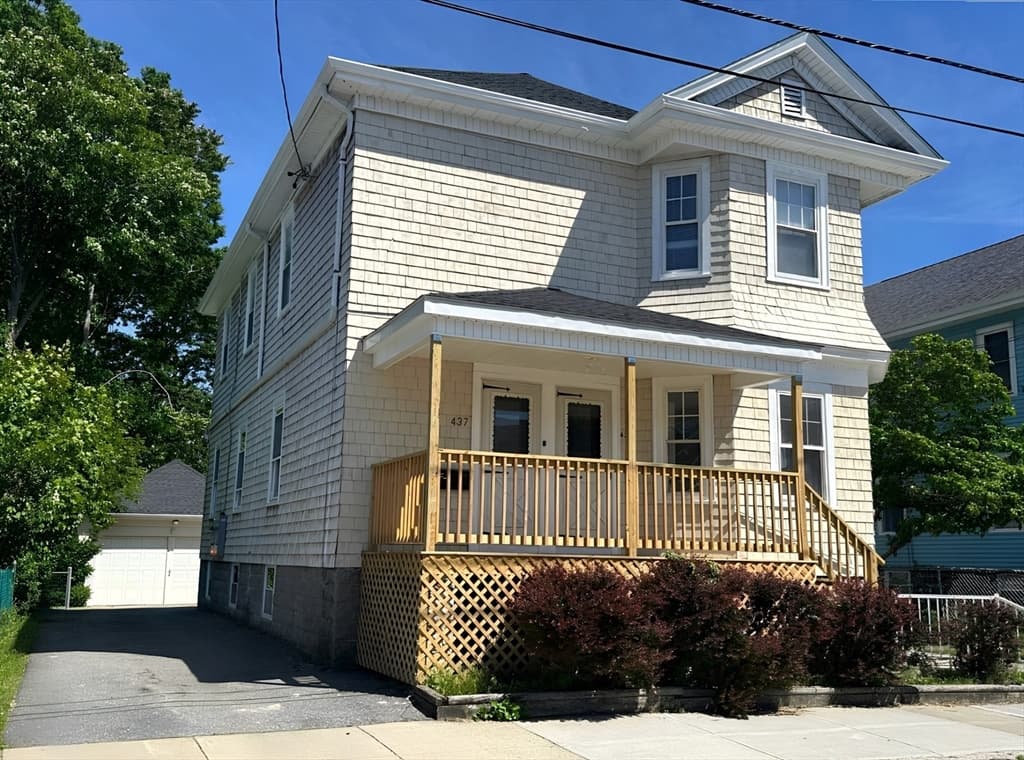 435 Stetson St, Fall River MA 02720 photo 4
