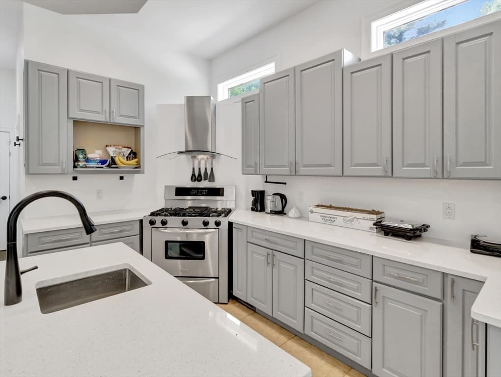 Single Family Residence at 31 Cedar St, North Reading MA 01864, North Reading, photo 12 of 42