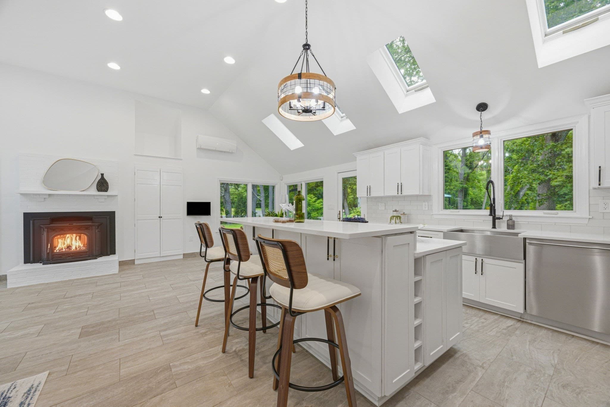 Single Family Residence at 105 Georgetown Rd, Boxford MA 01921, Boxford, photo 13 of 42