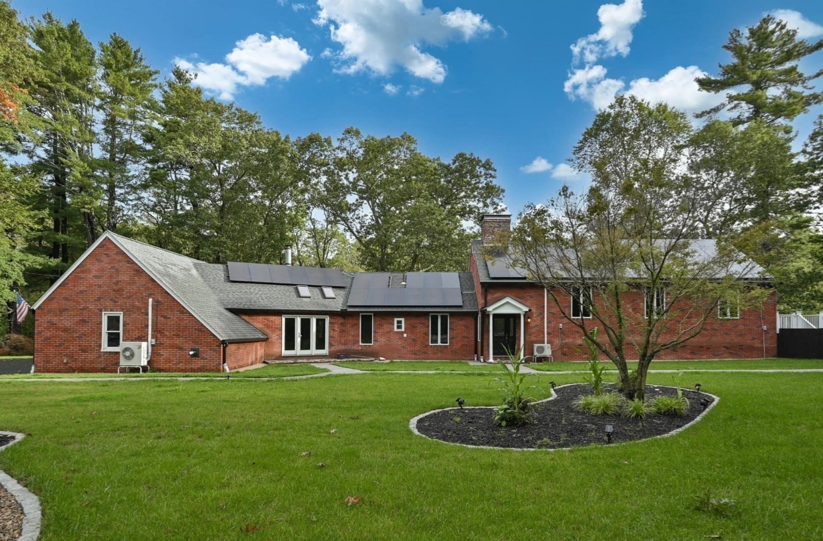 Single Family Residence at 105 Georgetown Rd, Boxford MA 01921, Boxford, photo 4 of 42